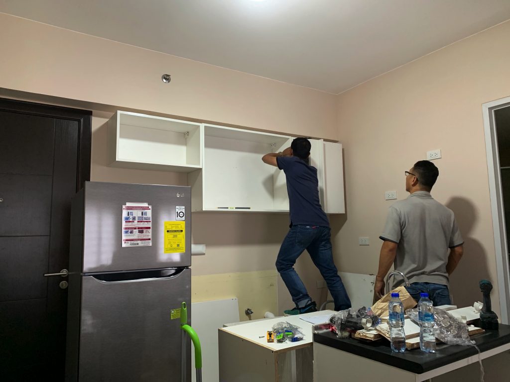 kitchen remodel update; new wall cabinets