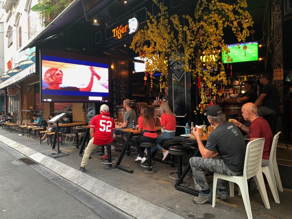 49ers vs. Packers Conference Championship in HCMC